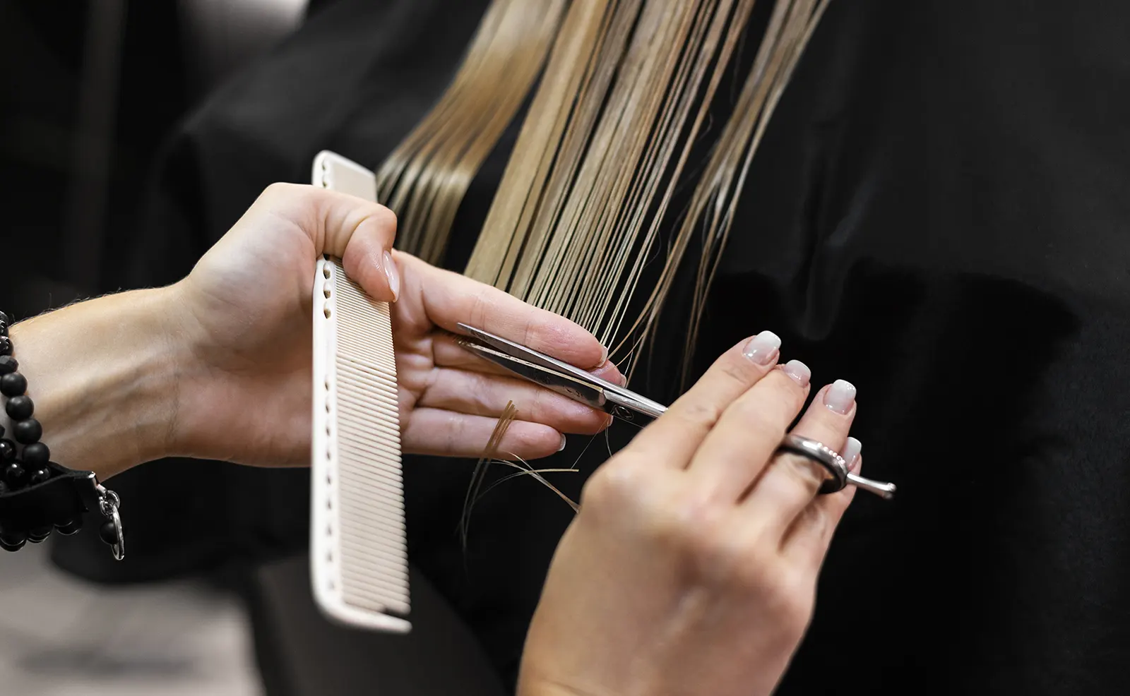 peluquería,estética,Cristina Cazorla,Córdoba,tratamientos,masajes,corte pelo,señora,caballero
