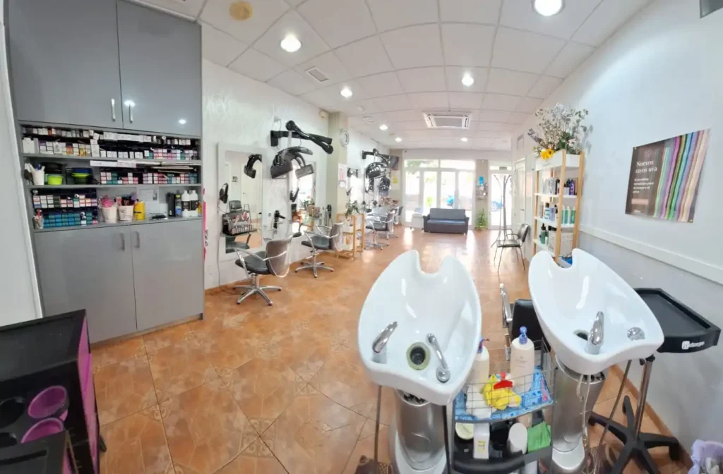 Nuestras instalaciones. Centro de Peluquería y Estética Cristina Cazorla